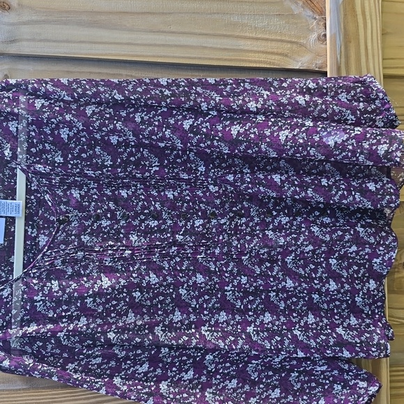 Jaclyn Smith Tops - Jaclyn Smith Purple and White Floral Long Sleeve Blouse/Top